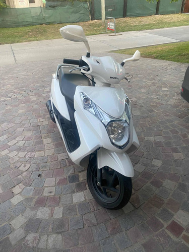 Imagen 1 de 4 de Honda Elite 125