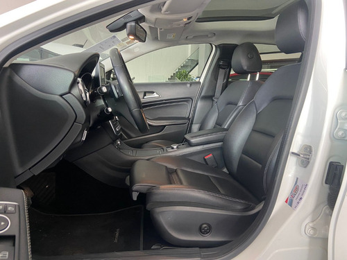 Mercedes-Benz Clase GLA 1.6 200 Cgi Sport At
