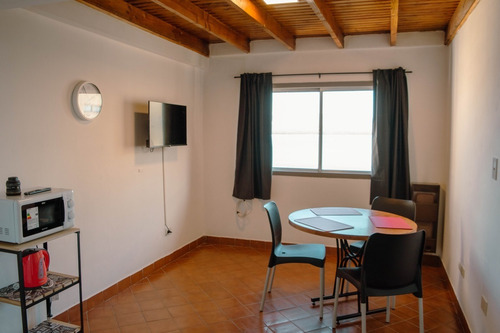 Imagen 3 de 10 de Alquiler Depto Turístico A 300 Mts Del Centro Cívico ! Con Excelente Vista Al Lago !...consulta Por Tarifa Invierno !