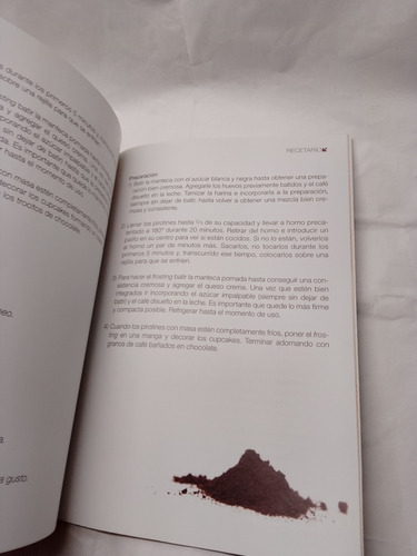 Revista De Cupcakes + 2 Recetarios (Usado)