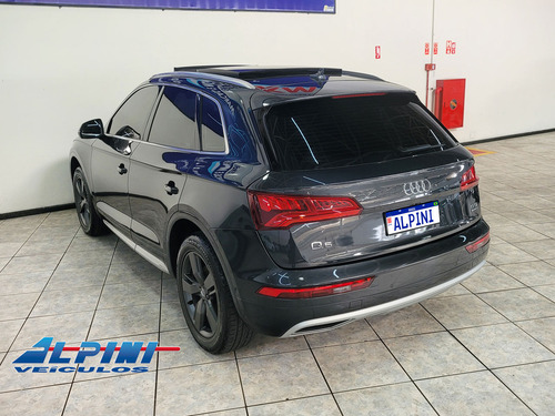 Audi Q5 TFSI AMBIENTE S TRONIC