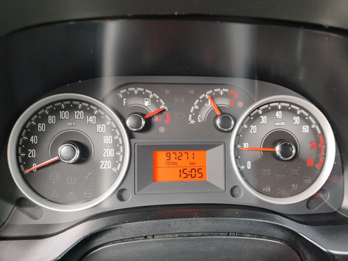 Fiat Strada 1.6 16v Trekking Cab. Dupla Flex 3p