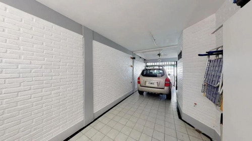 Casa Venta 3 Dormitorios, 2 Baños Y Terreno 10 X 27,5 Mts -275 Mts 2- Ringuelet