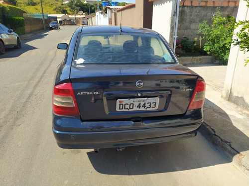 Chevrolet Astra Sedan 2000 1.8 Gl 4p