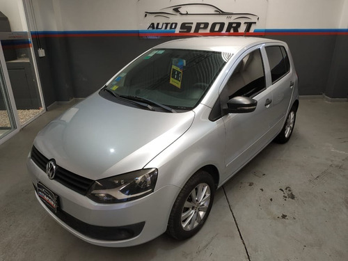 Volkswagen Fox 1.6 Trendline Sedan 5 Ptas