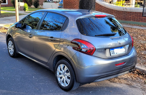 Peugeot 208 1.5 Active