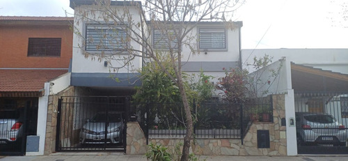 Casa En Venta En Liniers