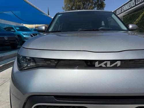 Kia Soul 5p LX L4/1.6 Aut
