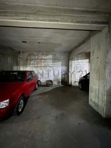 Cochera En Venta La Plata