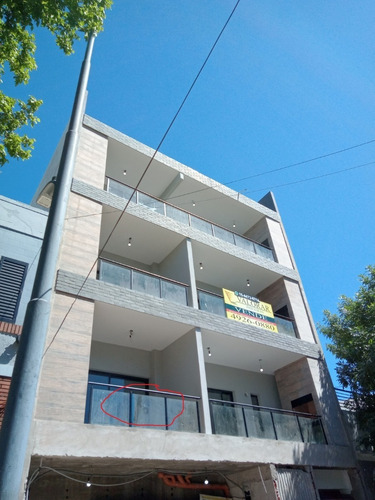 Imagen 9 de 9 de Departamento 1 1/2 Divisible Con Cochera.