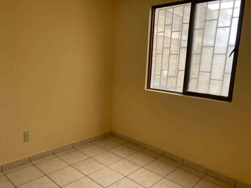 Casa En Venta, En Calle Sierra Guadarrama #· 131 Colonia Jardines De La Concepción #. 2, Aguascalientes, Aguascalientes. Cerca Club Campestre, Blvd Luis Donaldo Colosio, Hospital Mac, Uaa. Fl19-za