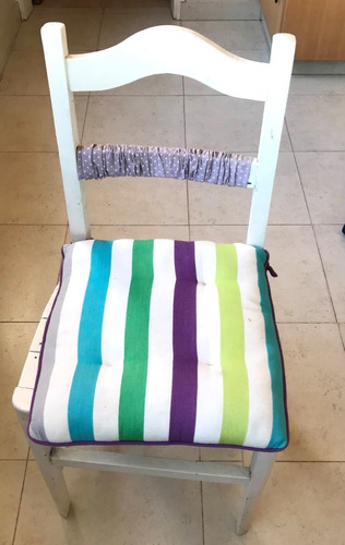 Silla Antigua Muy Resistente Pintada De Blanco Con Almohadon