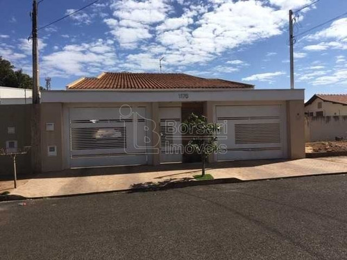Imagem 1 de 6 de Venda De Casas / Sobrado Na Cidade De Araraquara 10432