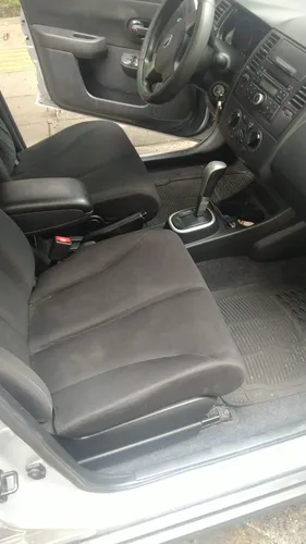 Nissan Tiida 1.8