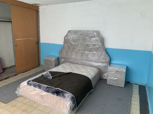 Casa Con Uso Desuelo En Venta En Jardin Balbuena, Cdmx