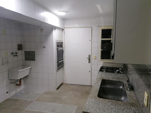 Imagen 6 de 15 de Departamento De 4 Ambientes En El Barrio De Recoleta