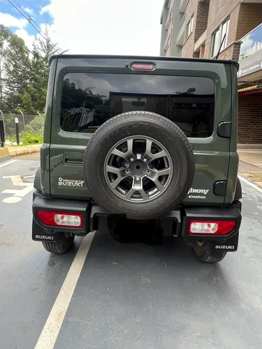 Suzuki Jimny 5P GLX AT