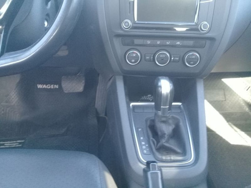 Volkswagen Vento 2.5 Luxury Tiptronic Mb