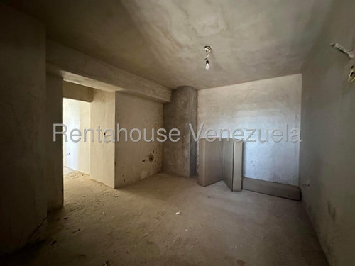 Vendo Apartamento En Urbanización La Soledad (queen Palace), Código 25-15917 Cm