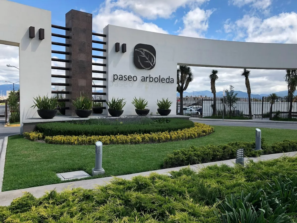 Se Vende Casa En Fraccionamiento Paseo Arboleda