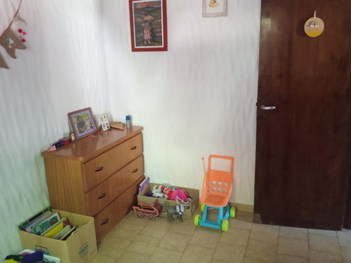 Casa En Venta 5 Ambientes Con Patio, Parrilla Y Cochera