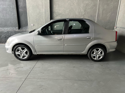 Renault Logan 1.6 Expression Hi-torque 4p