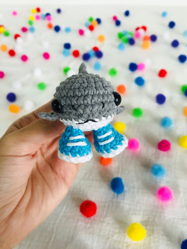 Tralalero Tralala Amigurumi Llavero Mini Tralalerito Tiburon Gris