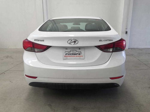 Hyundai Elantra 1.8 Gls At 2015