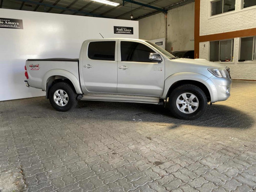 Toyota Hilux 3.0 Cd Srv Cuero Tdi 171cv 4x4 4at 2013