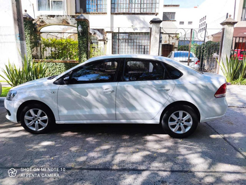 Imagen 4 de 6 de Volkswagen Vento Std