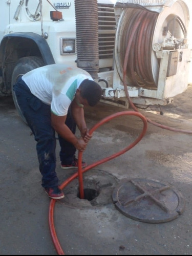 Imagen 5 de 6 de Limpieza De Alcantarilla