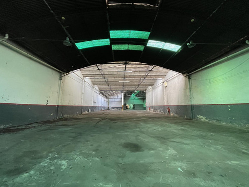 Depósito 2800 M2 - Alquiler - Parque Patricios