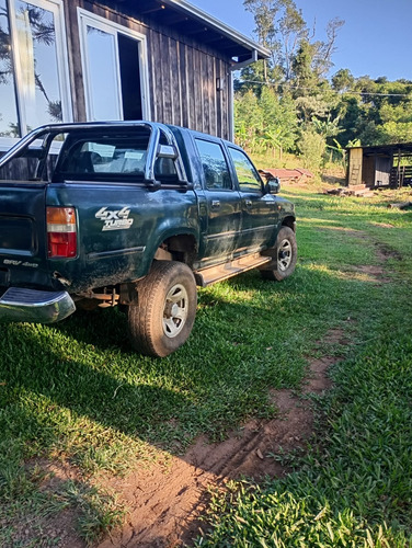 Toyota Hilux 3.0 Srv Cab. Dupla Turbo 4x4 4p