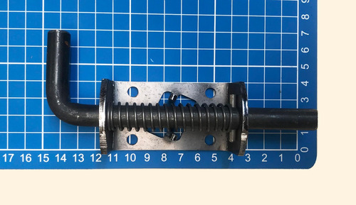 Imagen 3 de 3 de Cerrojo Metalico Con Resorte Y Seguro