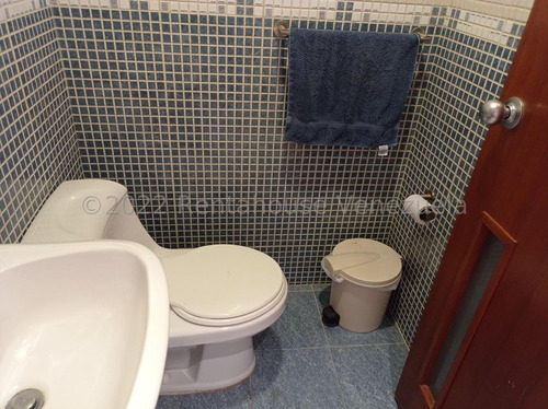 Imagen 15 de 16 de Leida Falcon Rentahouse Vende Townhouse En Mañongo Naguanagua 22-27584 Lf