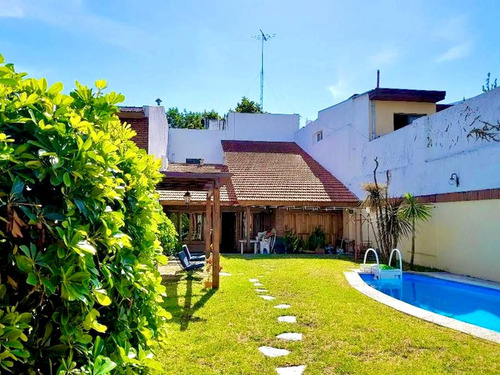 Casa En Venta En Villa Del Parque