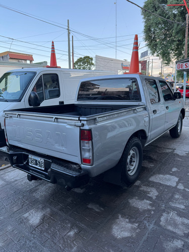 Nissan NP300 2.5 Cabina Doble 133cv 4x2