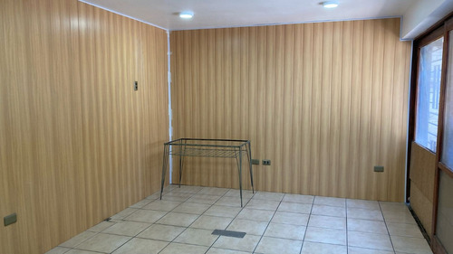 Casa Comercial En Arriendo/ Oficina/ Centro Medico