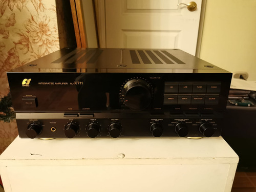 Amplificador Integrado Sansui Au-x711