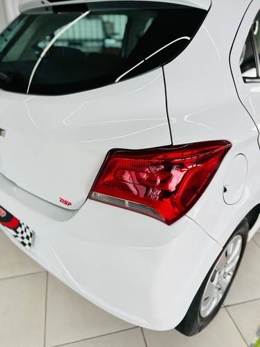 Imagem 7 de 7 de Chevrolet Onix 1.0 Mpfi Joy 8v Flex 4p Manual