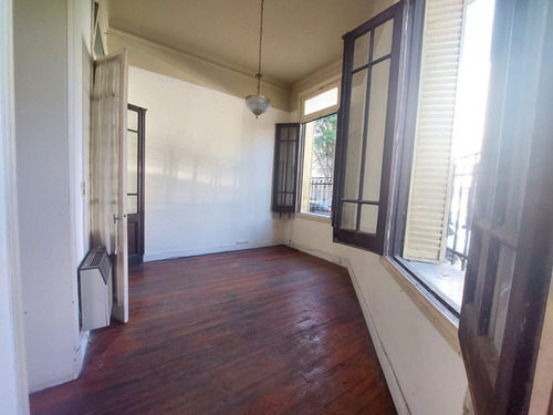 Ph En Venta 5 Ambientes Con Patio Sin Expensas