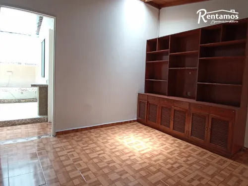 Casa En Arriendo En San Joaquín. Cod A11645