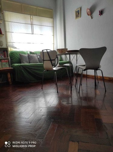 Departamento De 2 Ambientes En Venta En Parque Centenario