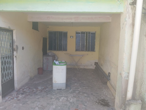 Terreno Com Duas Casas E Duas Lojas