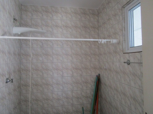 Excelente Casa, Isolada, Com Edícula, Espaço Para Piscina. Há 300 Metros Da Praia!
