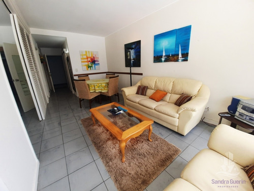 Departamento En Venta Punta Del Este , Bajos Comunes Bajos- Ref: 28107