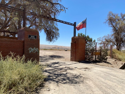 Imagen 3 de 6 de Casa Con Buena Accesibilidad Calama