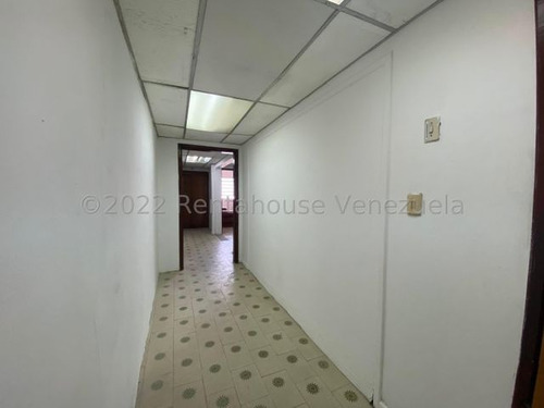 Imagen 8 de 30 de Galpon Con Terreno En Venta En La Zona Industrial 1 De Barquisimeto Rah. 23-11795 //invierta Seguro Con Rentahouse//