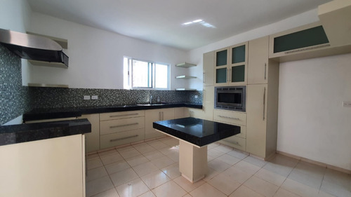Imagen 9 de 24 de Casa Cerca De Bancarios Excelente Ubicación