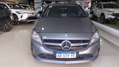 Mercedes-Benz Clase A 1.6 A200 Urban 156cv